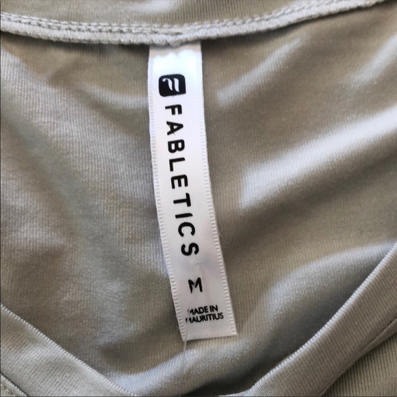 Fabletics Faith Tunic Tank - Medium - Picture 2 of 3